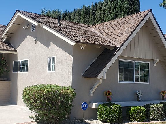 4th image of 9021 Debra Ave