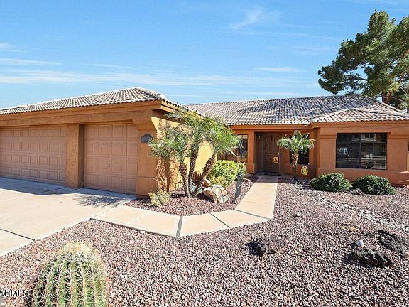 3rd image of 7755 W LUDLOW Drive