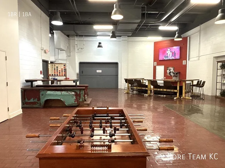 1180 E 30th St #307 — Photo 14