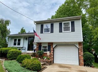 1134 E Gore Rd, Erie, PA 16504