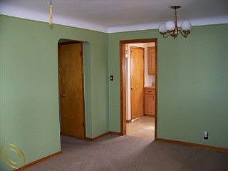 3rd image of 663 Goddard St