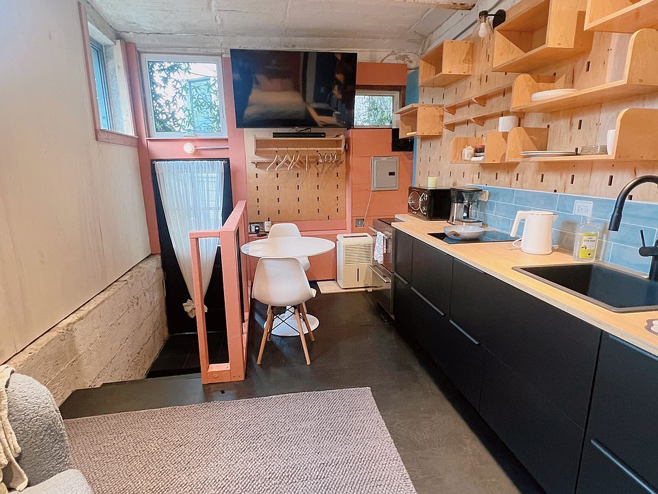 kitchen and sitting area