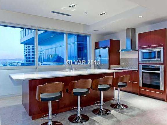 3rd image of 4471 Dean Martin Dr Unit 1710