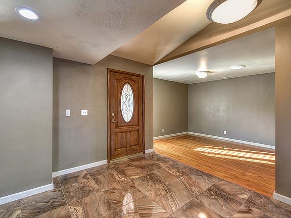 3rd image of 6474 Woodhills Way