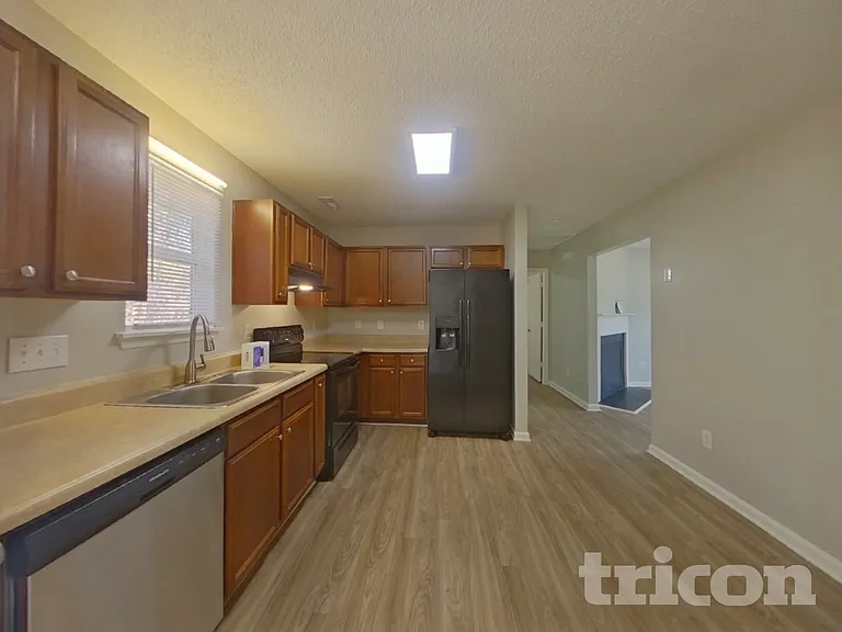 1113 Capps Hollow Dr — Photo 4
