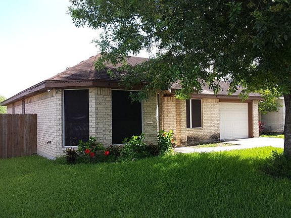 3rd image of 301 Lilly Dr