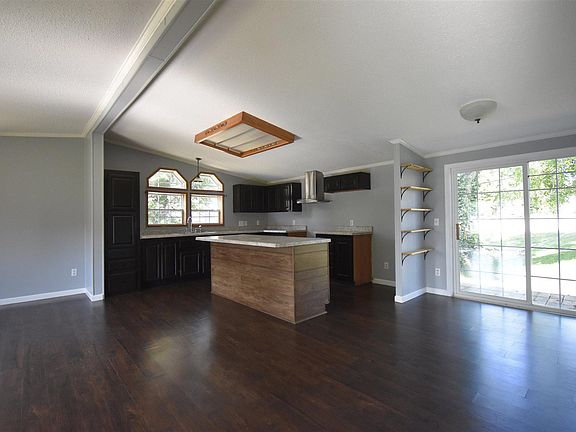 3rd image of 9304 W Arch St