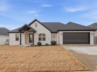 2455 Wilmington Dr, Conway, AR 72034