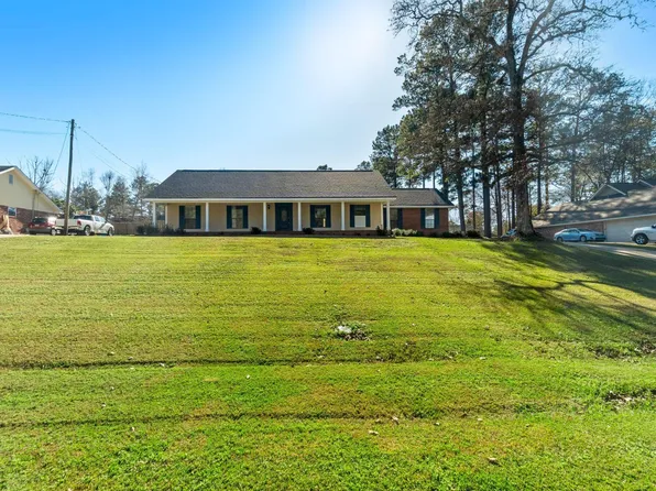13 Sunny Meadows Dr, Hattiesburg, MS 39402