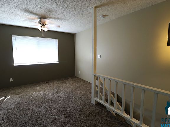 4th image of 2338 E St APT 4