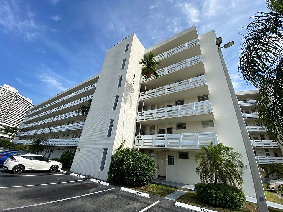 2nd image of 3020 Marcos Dr APT S114