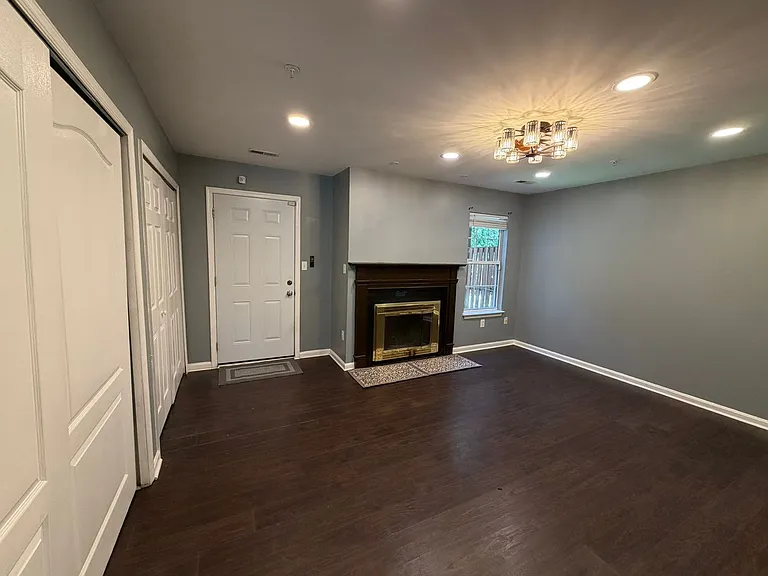 2251 Commissary Cir — Photo 27