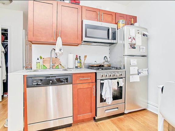 5th image of 89 Hicks St APT 4H