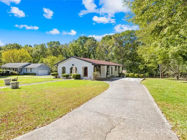 814 Tait St, Lincolnton, NC 28092