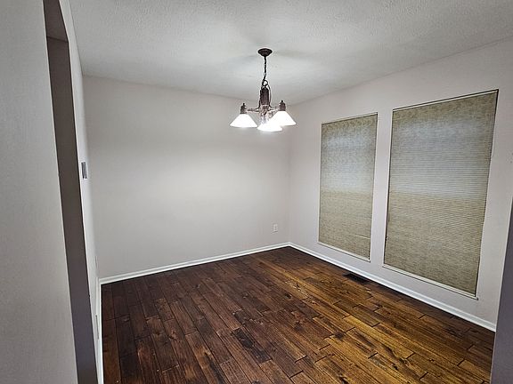 2nd image of 5328 Aubrey Loop