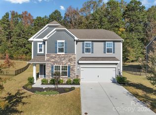8041 Barnette Crest Dr, Huntersville, NC 28078