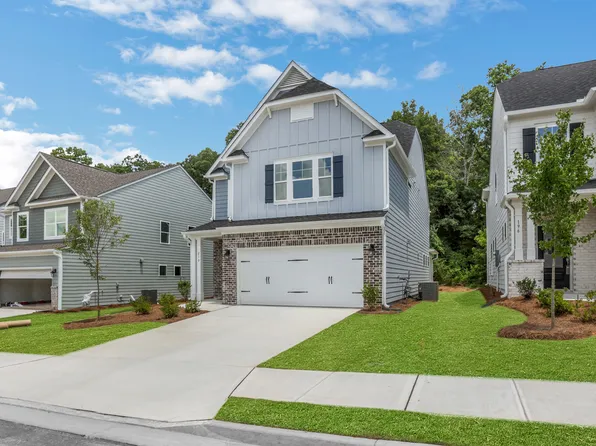 210 Trace Blf, Dawsonville, GA 30534
