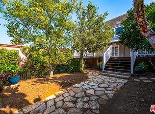 1252 Queen Anne Pl, Los Angeles, CA 90019