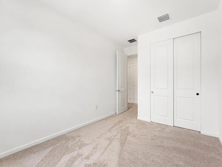 4315 Efendi Dr — Photo 32