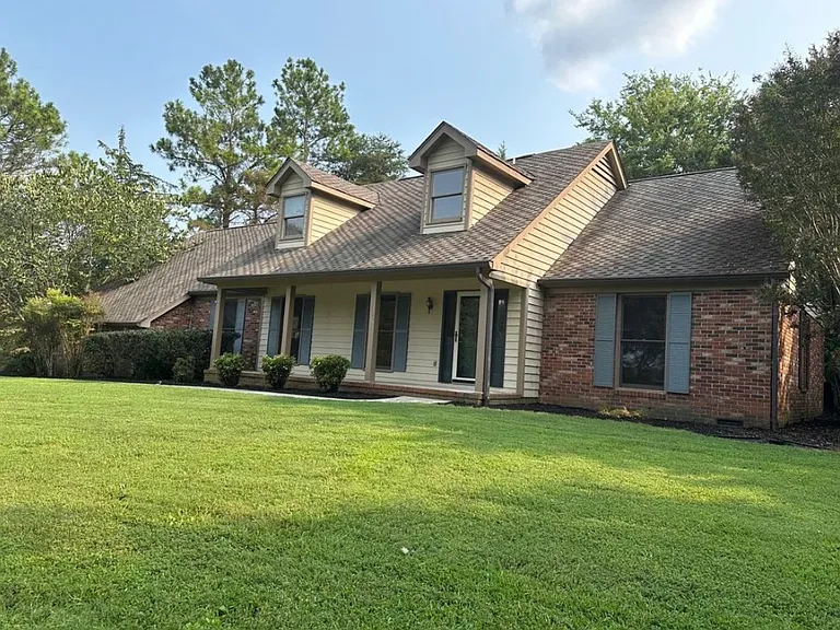 456 E Fox Den Dr — Photo 1