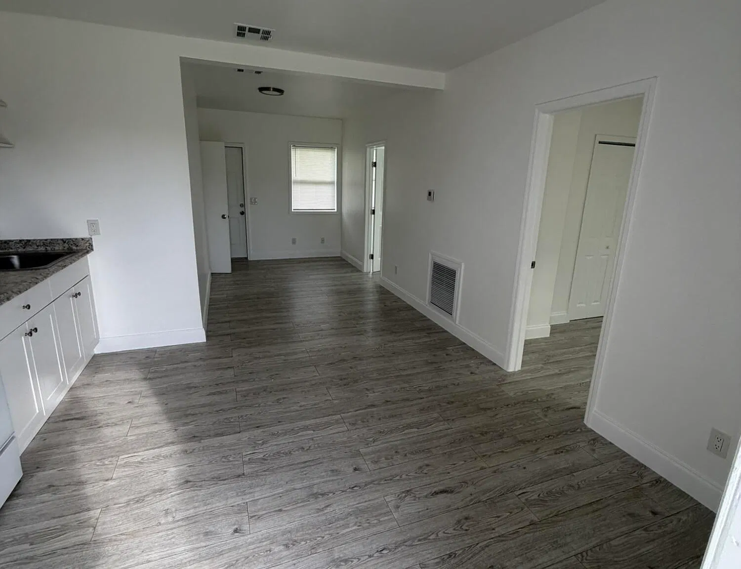 2 bed, 1.0 bath, 650 sqft, $1,900 — Photo 3