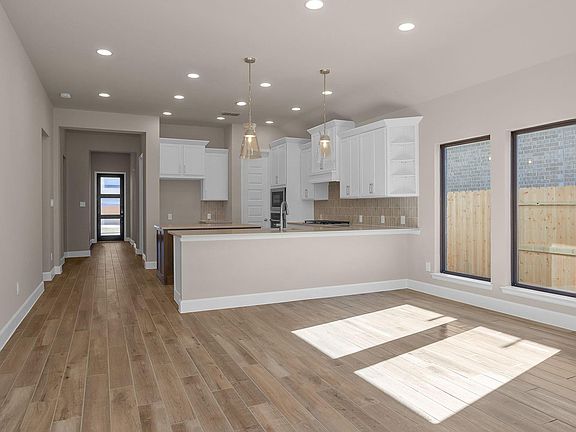 5th image of 8711 Blue Coral Ln