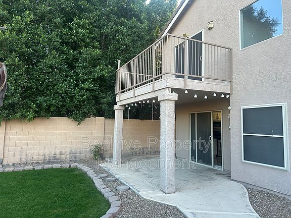 5th image of 1034 W Juanita Ave