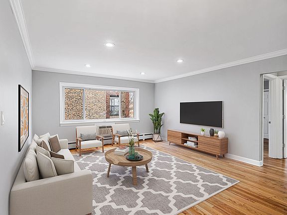 3rd image of 1441 W Farwell Ave APT 3C