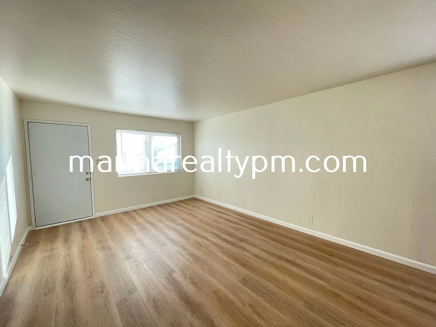 240 Holly St Apartments — Photo 1