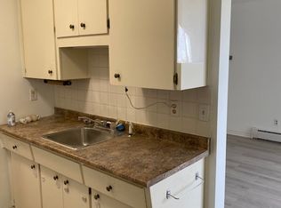 722 Glen Forrest Blvd #1, Waterloo, ON N2L4K8