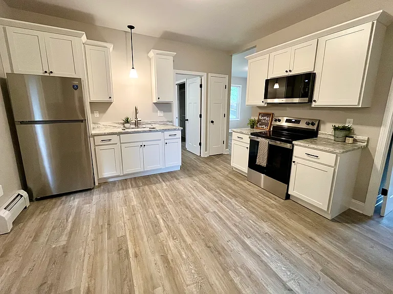 17 Lawrence St #2 — Photo 1