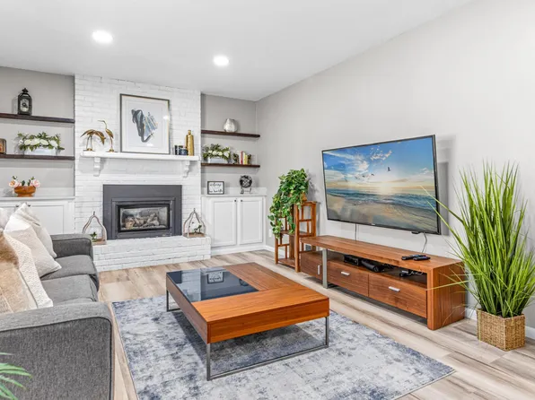 7136 145th St W, Apple Valley, MN 55124