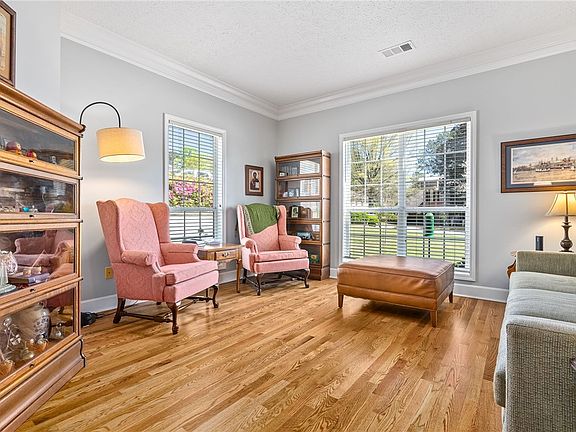 5th image of 3208 Tifton Ln