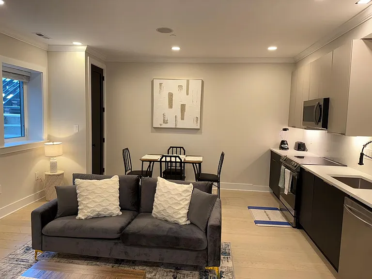 2305 Nicholson St SE #102 — Photo 3