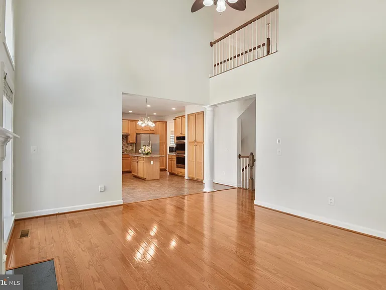 8416 Churchside Dr — Photo 38