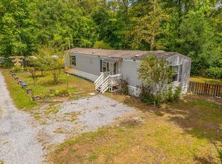 23 Louise Ln, Waverly, GA 31565