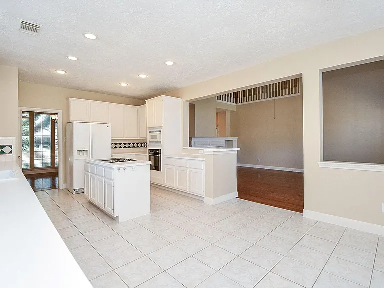 1502 Emerald Springs Ct — Photo 15