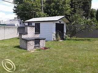 5th image of 21711 Cedar St