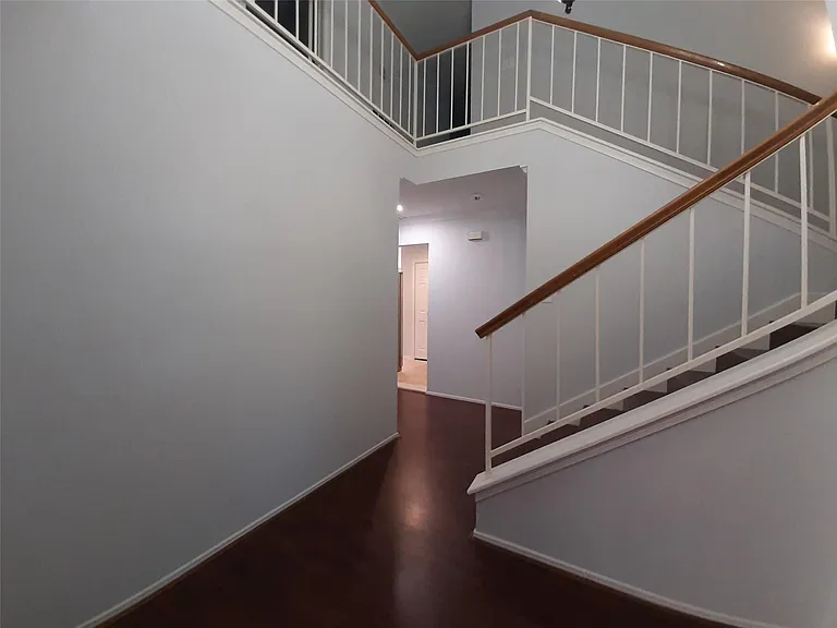 8 Fawnchase Ct — Photo 6