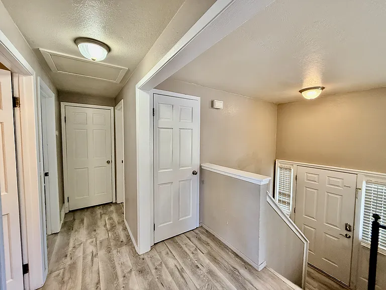 1247 N 700 W — Photo 12