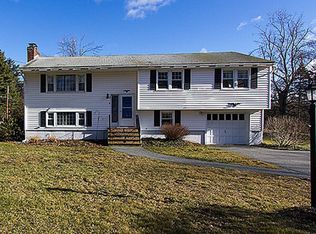 8 Lasallette Rd, Westford, MA 01886
