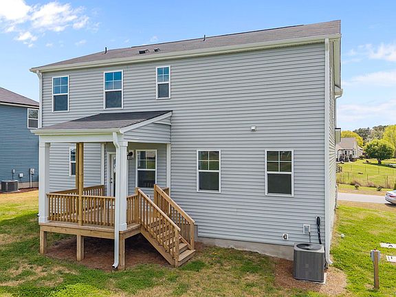 4th image of 38 Kidderminster Ct