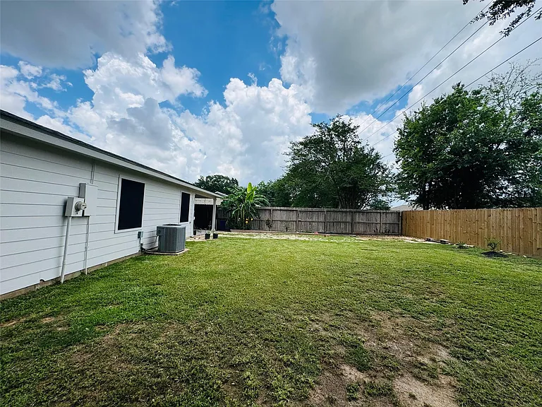 24131 Four Sixes Ln — Photo 14