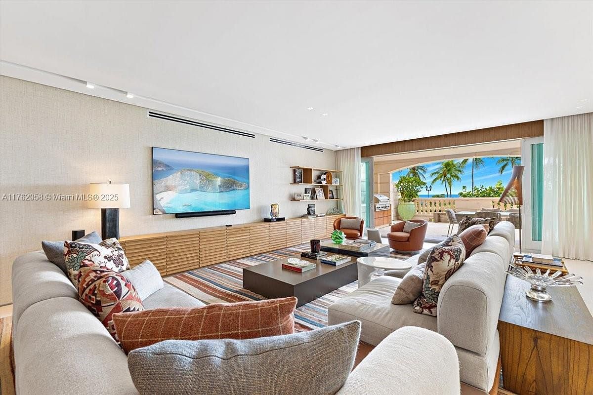 7813 Fisher Island Dr #7813