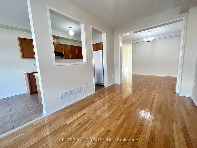 2299 Stone Glen Cres — Photo 6