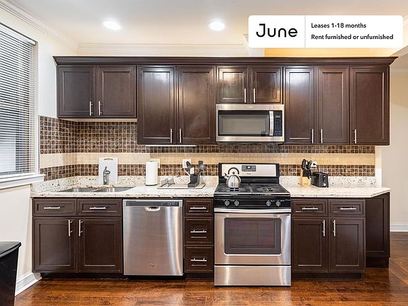 4th image of 3743 N Albany Ave #2