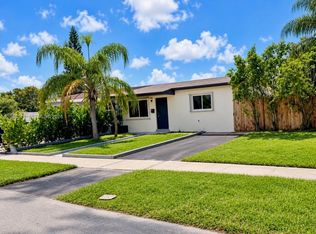 3522 NW 193rd St, Miami Gardens, FL 33056