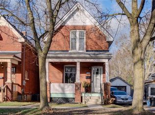 22 Wells Ave, Brantford, ON N3R4J2