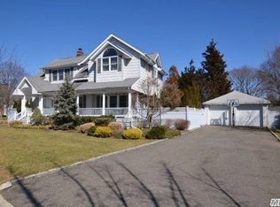 20 Orchard St, Syosset, NY 11791