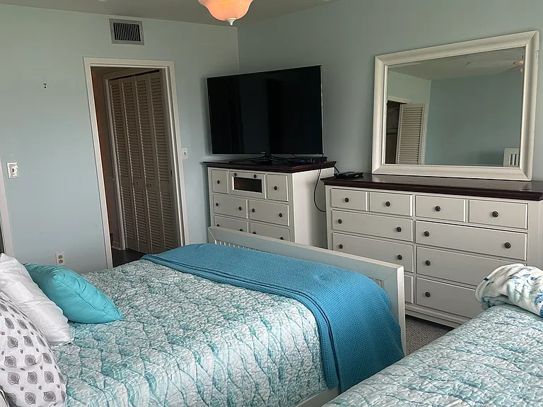 5108 Brittany Dr S #205 — Photo 8